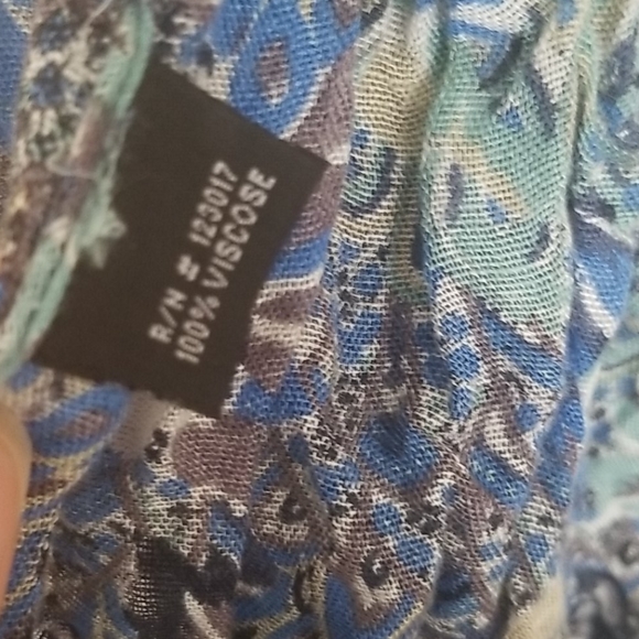 Printed scarf - Picture 3 of 5